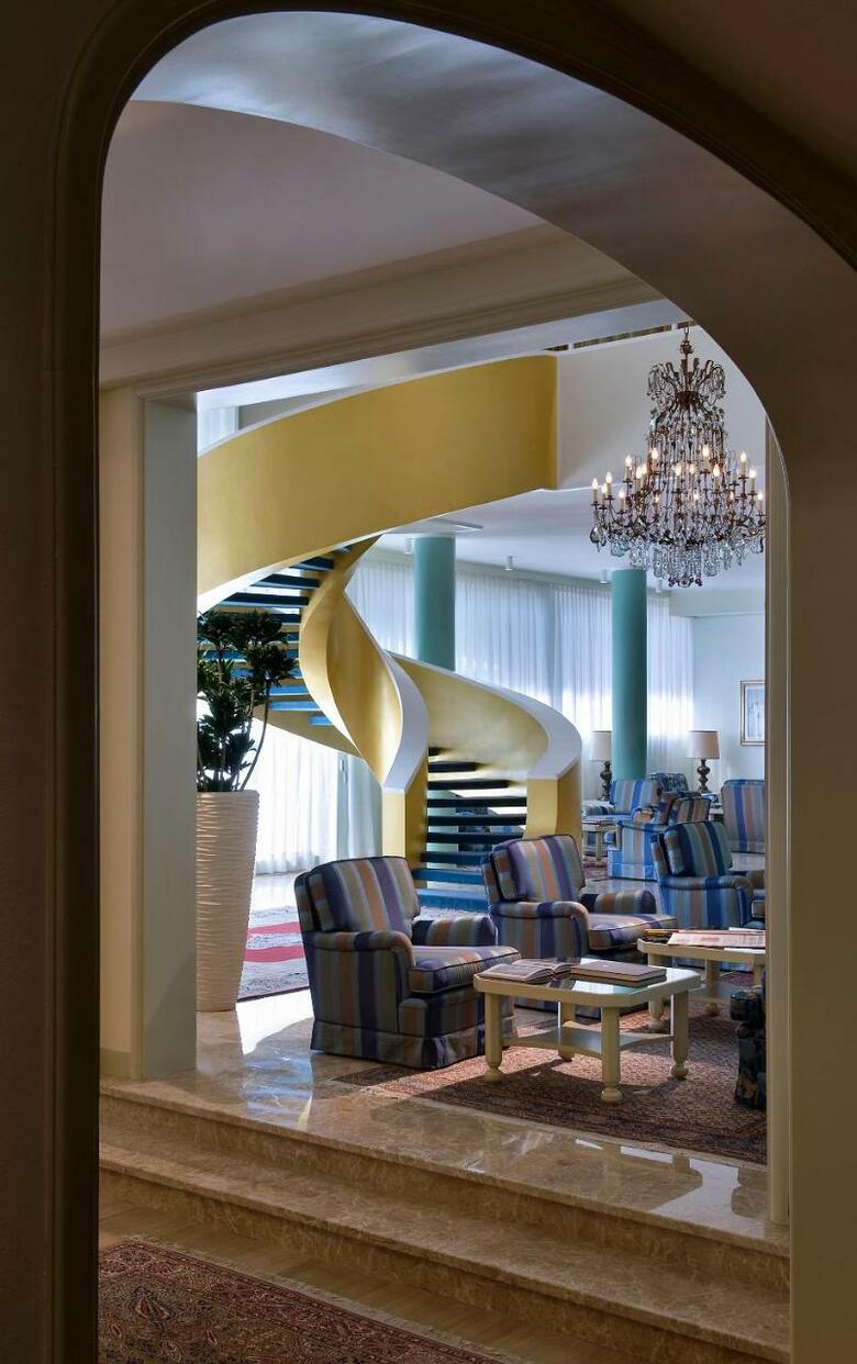 Hotel Bristol Buja