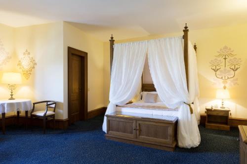 Hotel Castello Chiola