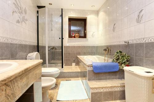 Apartment Duce 10303a