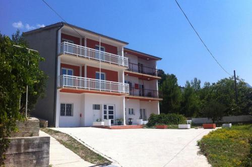 Apartment Duce 8631a