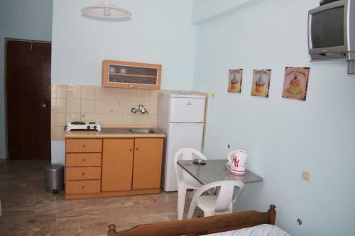 Ainalis Apartments