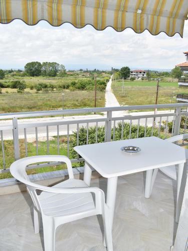 Ainalis Apartments