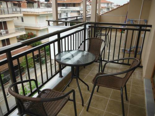 Dimitra's Apartments