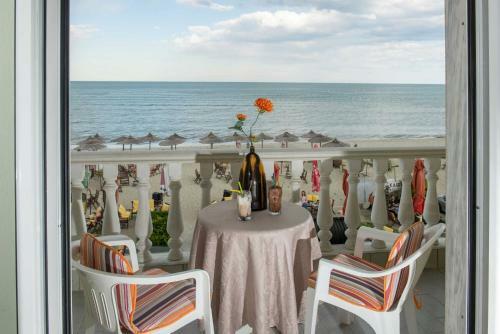 El Greco Beach Hotel