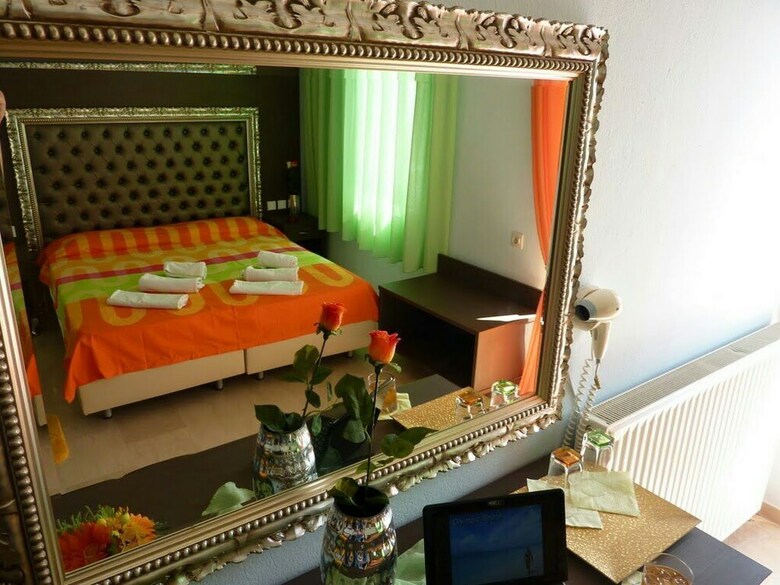 Hotel White Rose Beach