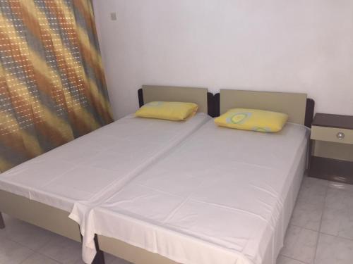Dimis Studios And Apartments