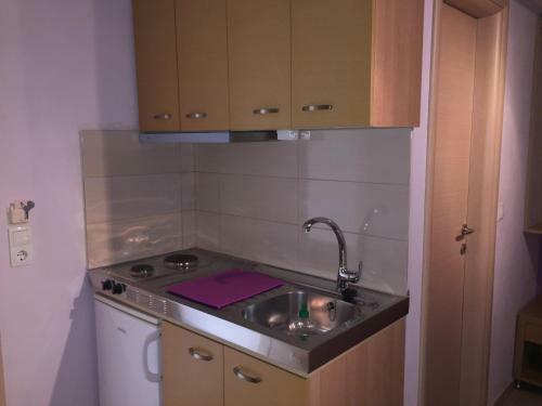Dimis Studios And Apartments