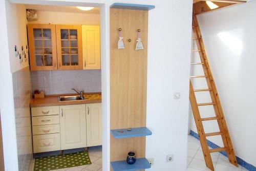 Apartment Slatine 1098c