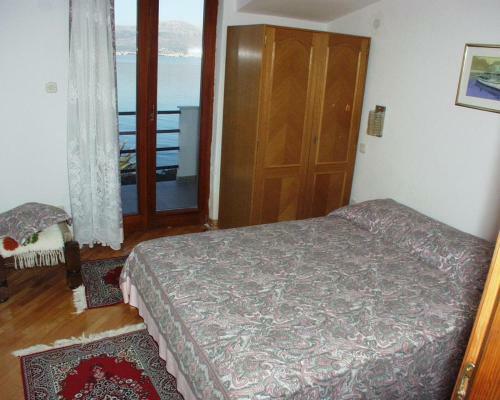 Hostal Apartment Slatine 460a