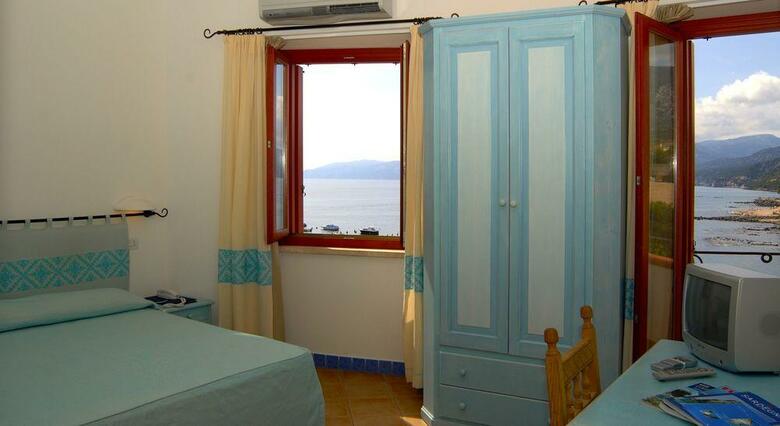 Hotel Bue Marino