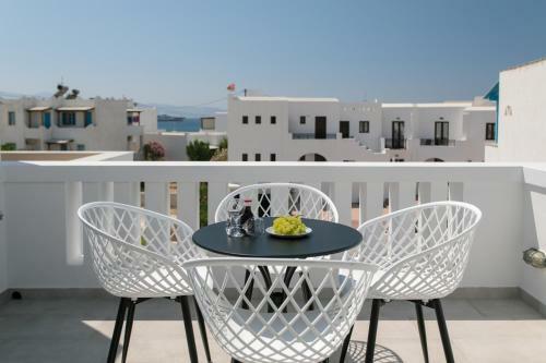Iades Studios & Apartments