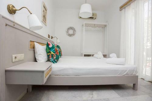 Artemis Hotel