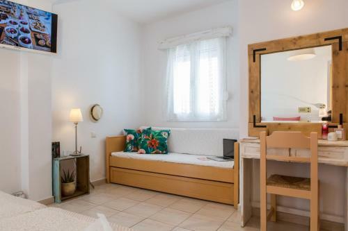 Artemis Hotel