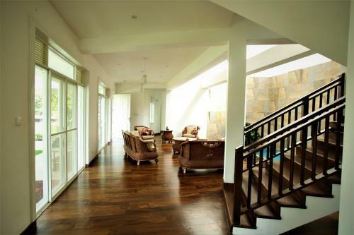 Sunlit Villa
