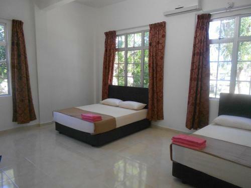 Hostal Tt Rest House