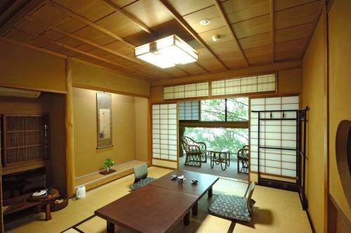 Momoyama