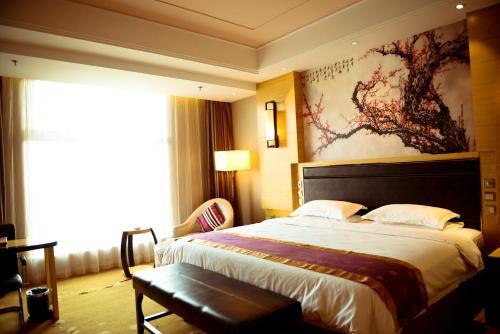 Kunlun Hotel Zhongxin Street