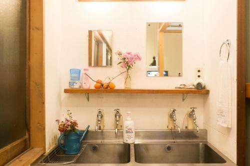 Hostal Guesthouse Anthut