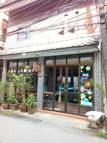 Hostal Baan Jaidee Guesthouse