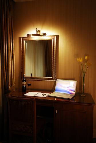 Taksim Metropark Hotel