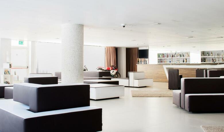 White Hotel Resort