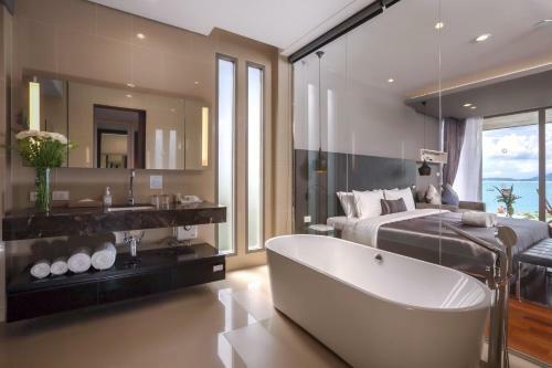 Hotel X10 Seaview Suites At Panwa Beach