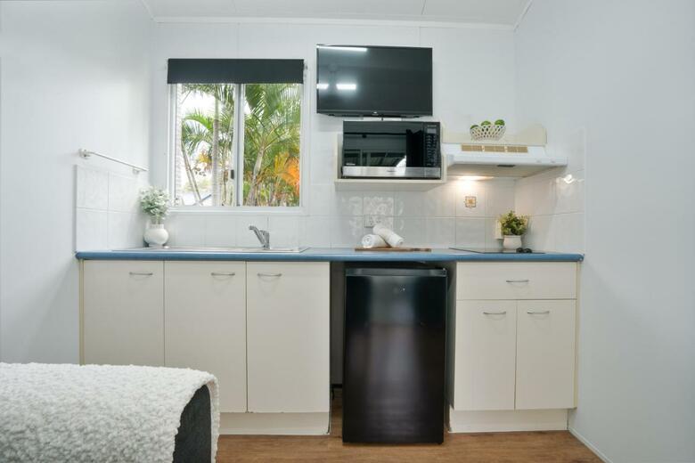 Lazy Acres Caravan Park