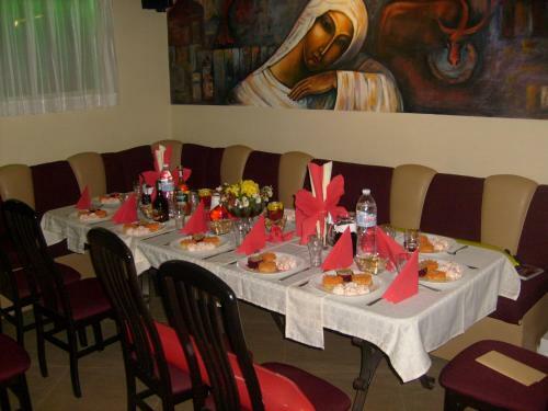 Hostal Complex Myahov House