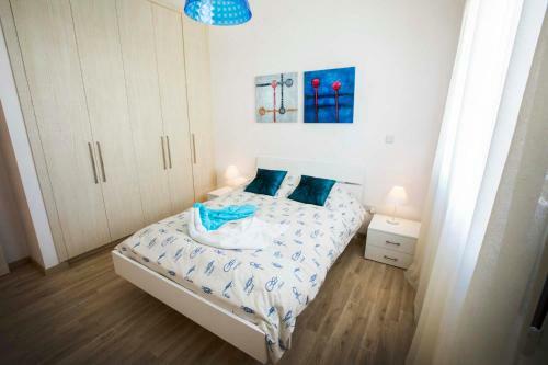 Golden Villas