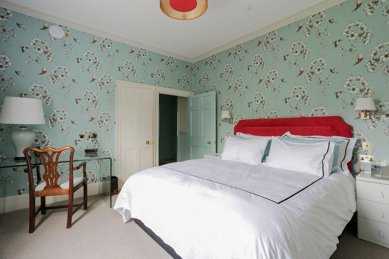 Bed & Breakfast Grove Lodge
