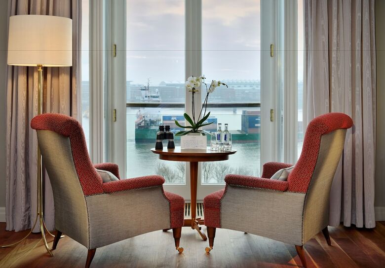Hotel Louis C. Jacob