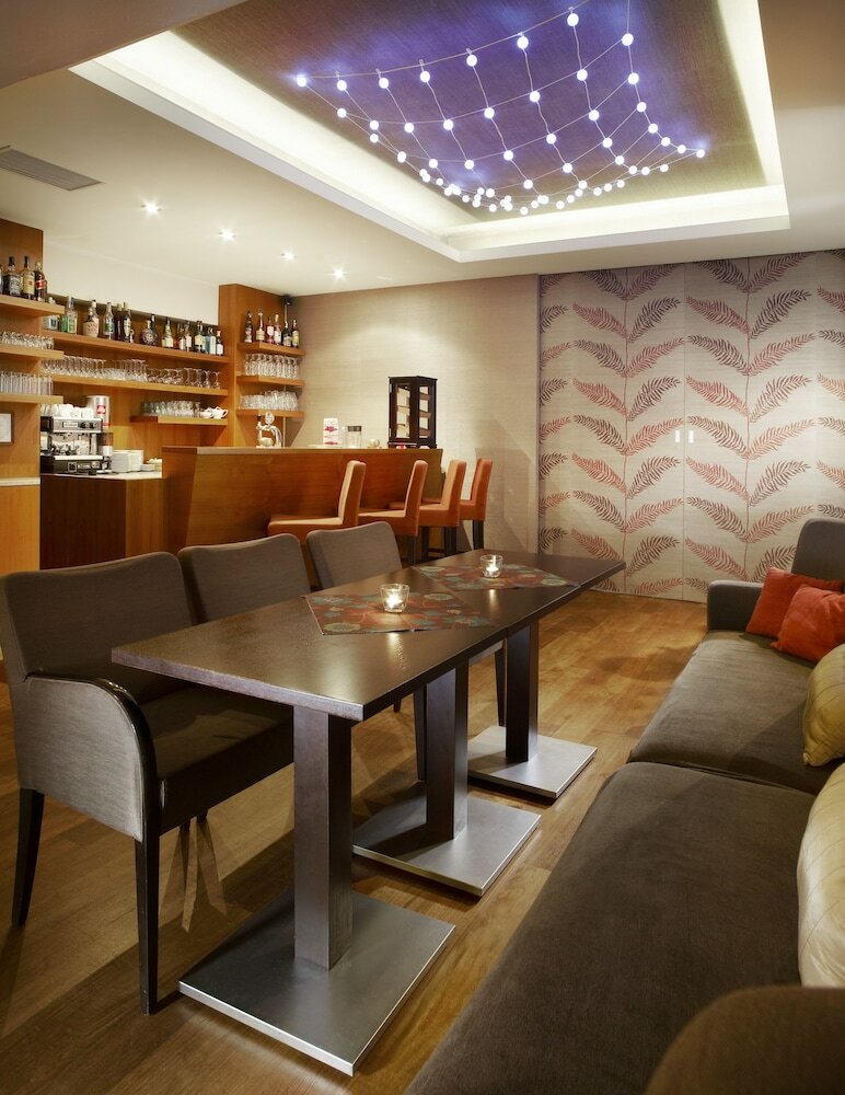 Alwyn Hotel