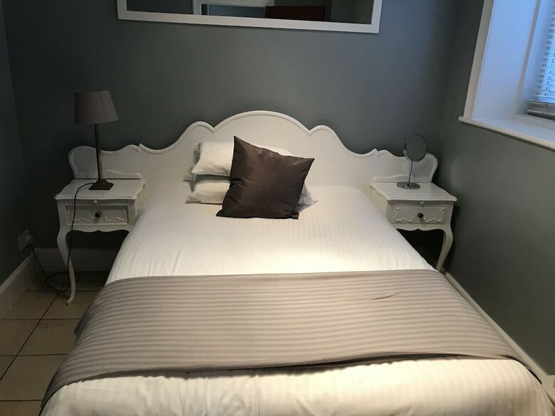 Hotel Clifton House