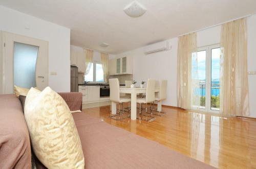 Hostal Apartment Arbanija 5228f