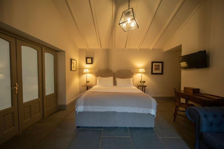 Oak Bank Hotel