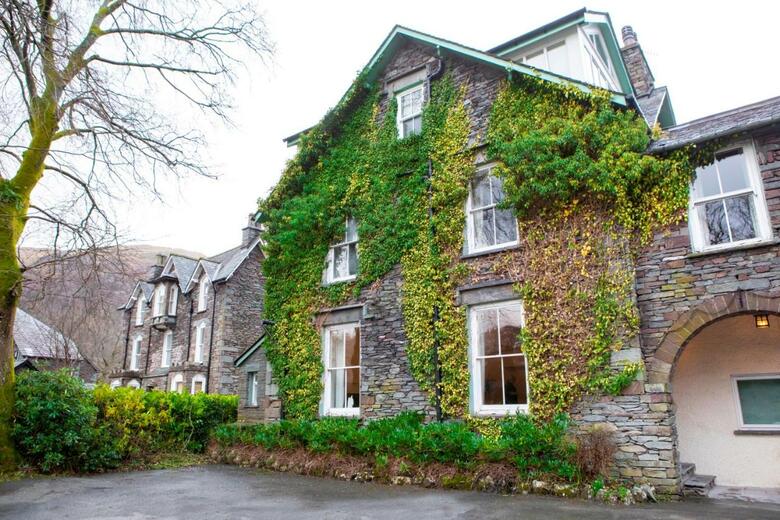 Oak Bank Hotel
