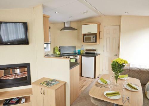 Ferry Marina Cottages