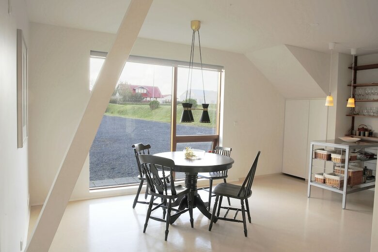 Hostal Eyvindarholt Guesthouse
