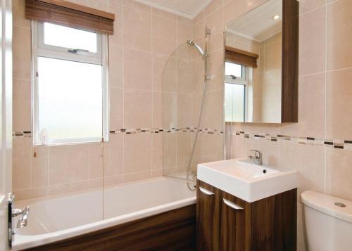 Warren Lodges