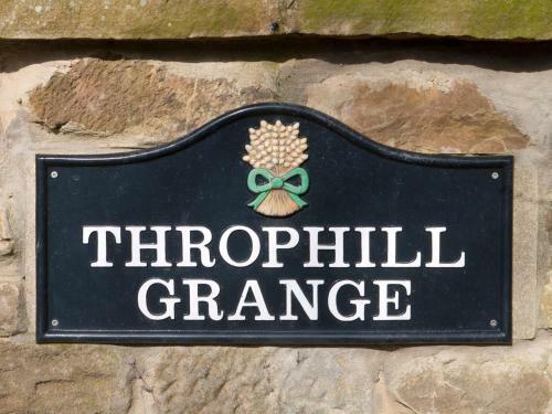 Bed & Breakfast Throphill Grange