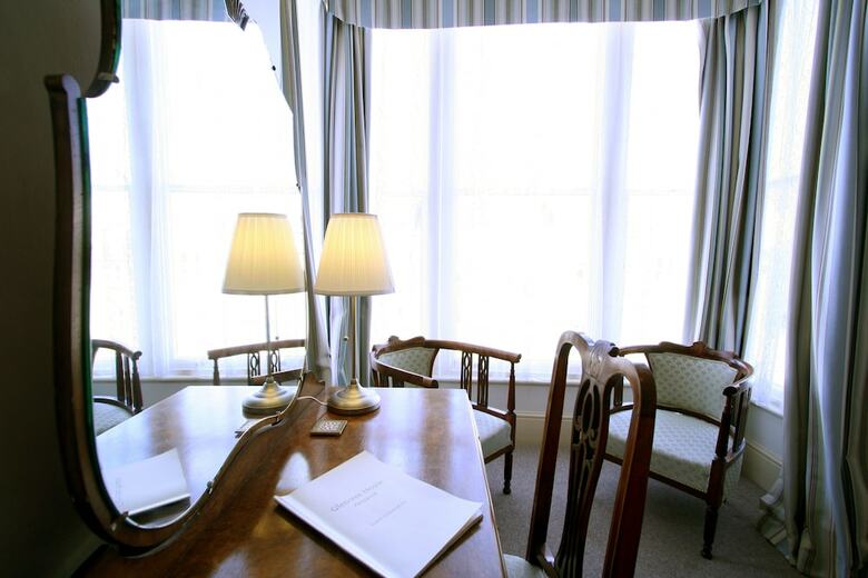 Bed & Breakfast Glencree House