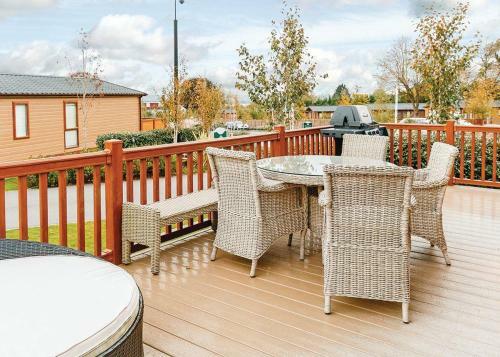 Caddy S Corner Lodges