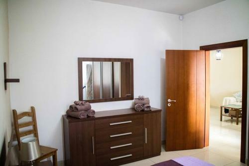 The Oaks Apartment