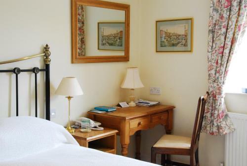 Larkbeare Grange Bed And Breakfast