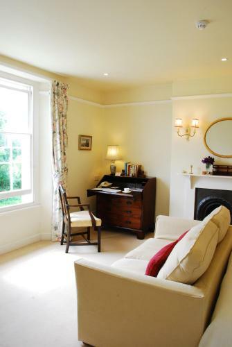Larkbeare Grange Bed And Breakfast