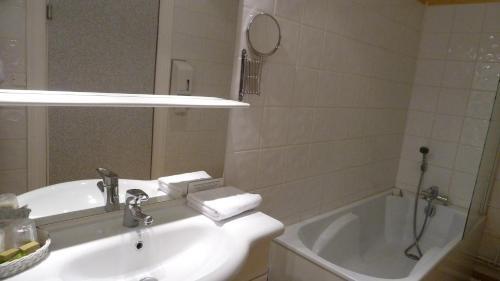 Hotel Logis Midland