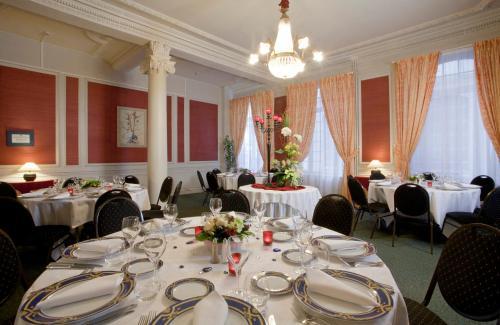 Hotel Logis Midland