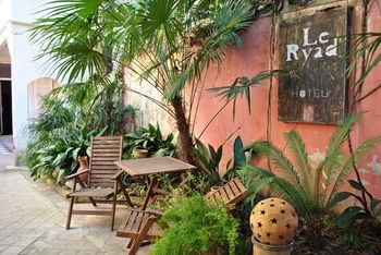 Hotel H�tel Le Ryad Marseille