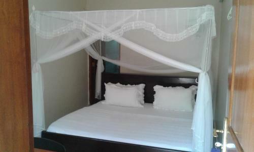 Sandton Hotel Kasese