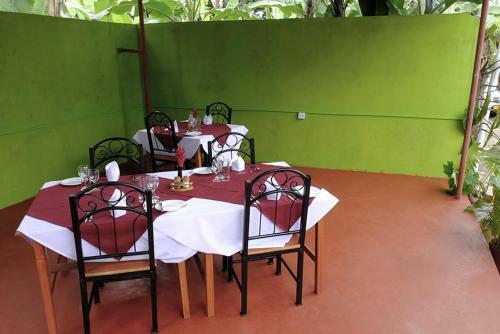 Bed & Breakfast Urafiki House